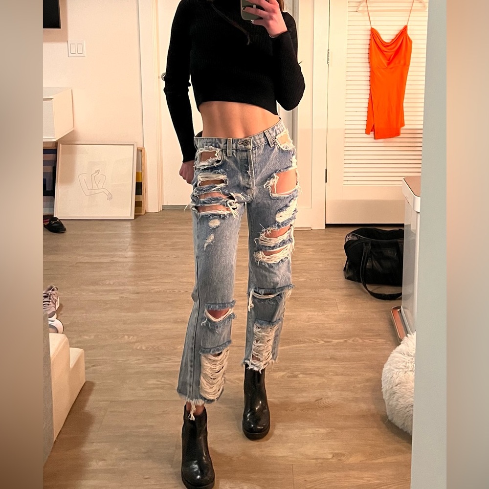 Carmar size 25 high waisted ripped jeans
